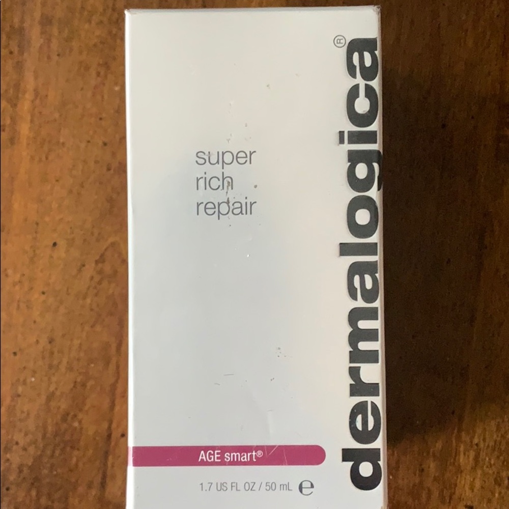 Super rich repair moisturizer... never opened...